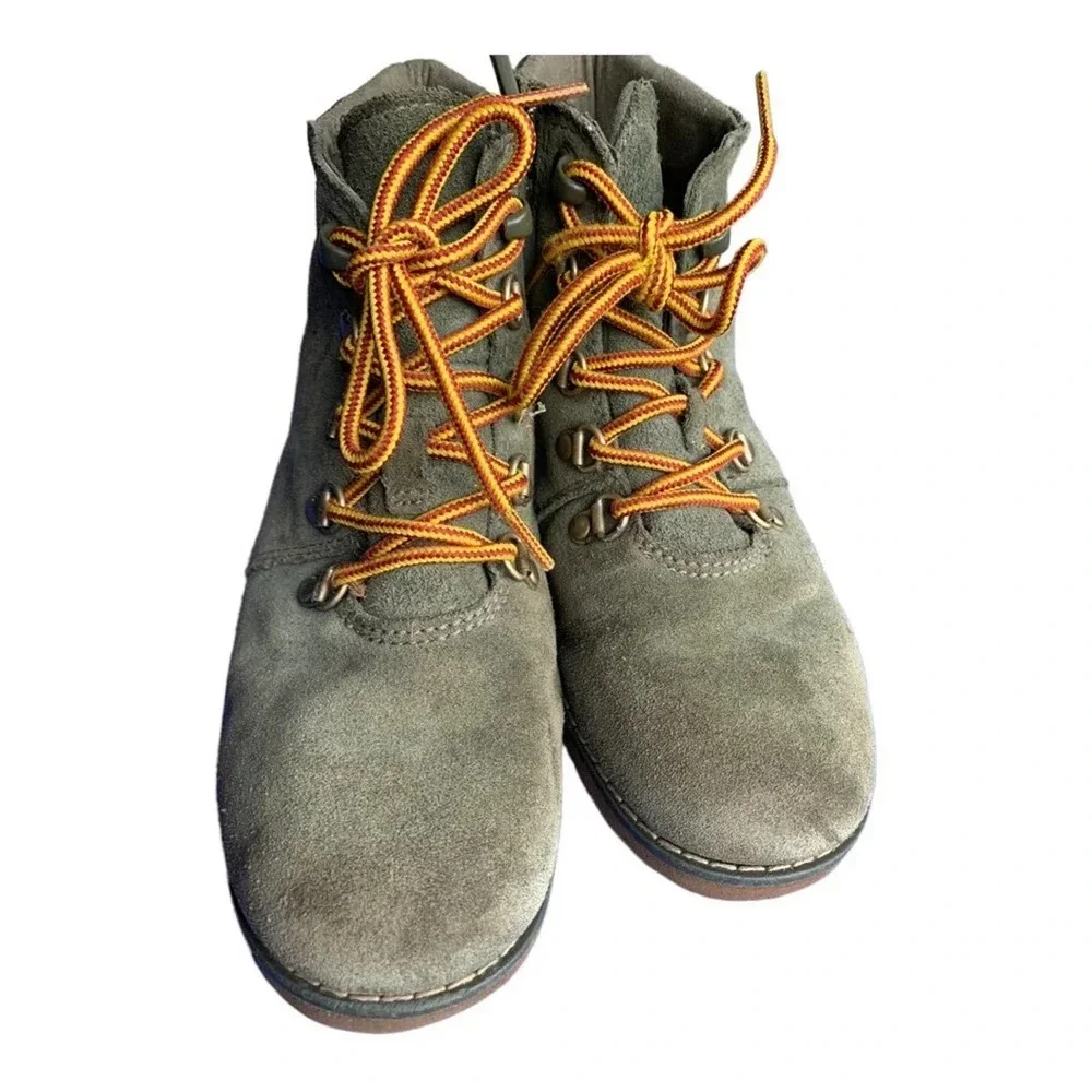 UGG suede boot lace up side zipper army green size 2